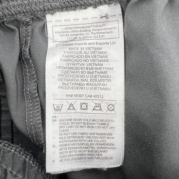 adidas Gray Dri Fit Athletic Shorts Size Medium Women’s - Picture 5 of 5